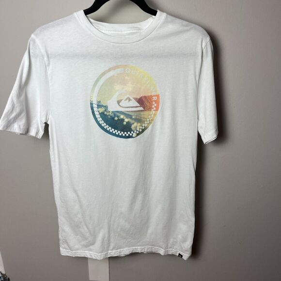 Quiksilver T-Shirt Size Boys XL 18/20 White Short Sleeve Wave Ocean Graphic - Picture 1 of 3